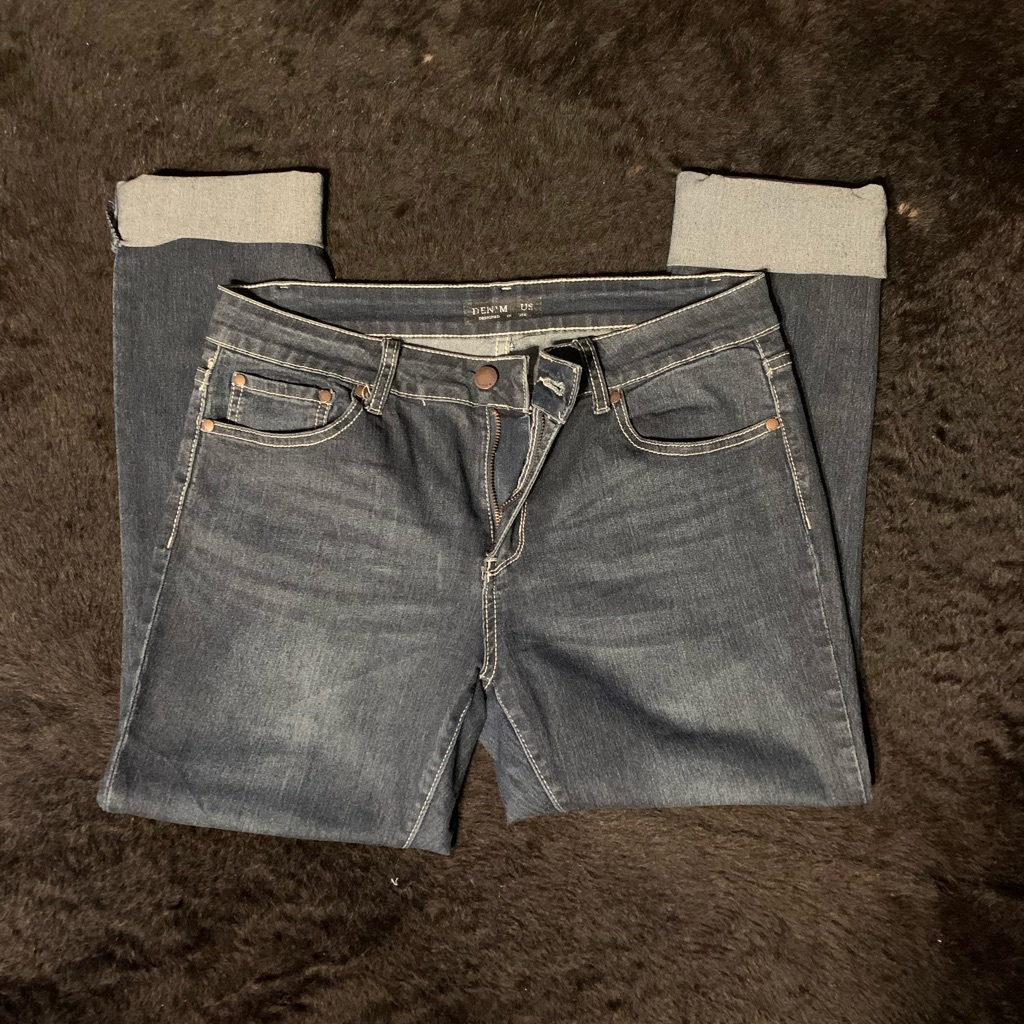 Cuffed Jeans